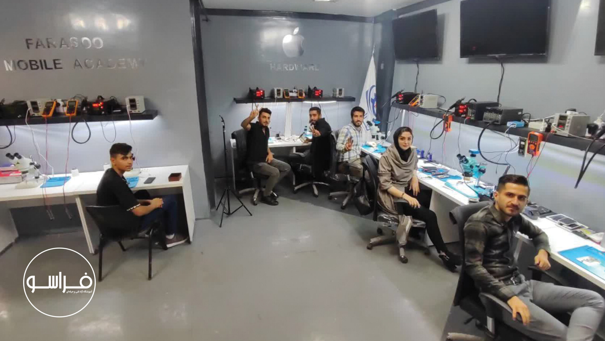 کلاس تعمیرات موبایل در تبریز